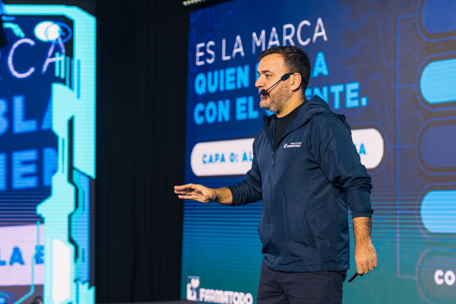 Juan Francisco Retali en escenario